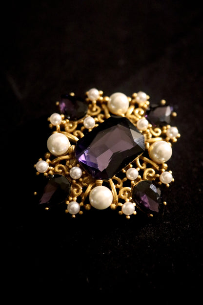Vintage Eisenberg Swarovski Crystal& Pearl Brooch